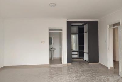 4 Bed Villa with En Suite in Kitengela