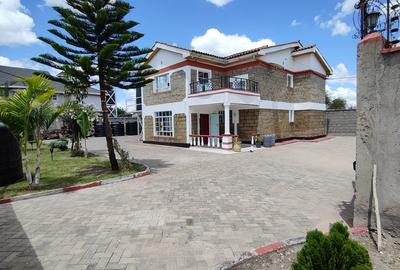 6 Bed House with En Suite in Syokimau - 3