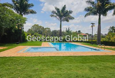 4 Bed Villa with En Suite in Ridgeways