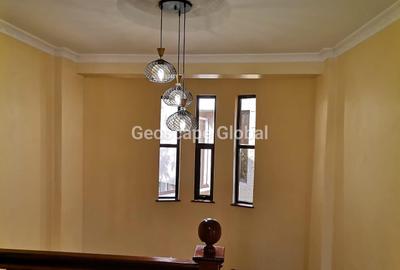 5 Bed Townhouse with En Suite in Lavington
