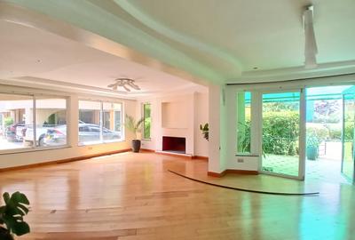 4 Bed Townhouse with En Suite at Riverside Drive - 4