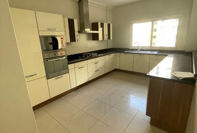 3 Bed Apartment with En Suite in Kileleshwa