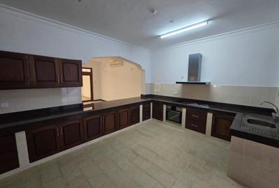 4 Bed Townhouse with En Suite in Nyali Area