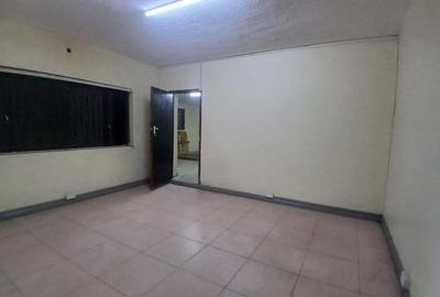 2,997 ft² Warehouse with Backup Generator in Industrial Area - 4