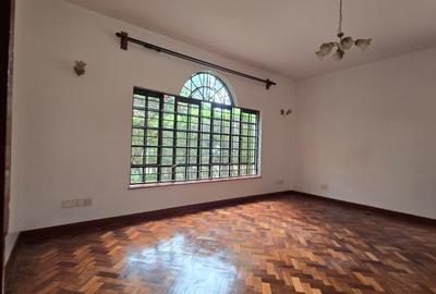 4 Bed Townhouse with En Suite in Kitisuru - 4