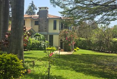 4 Bed House with En Suite in Nyari