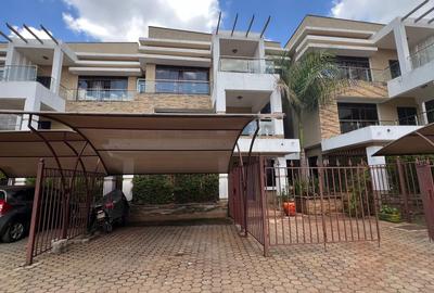 5 Bed Townhouse with En Suite at Lavington