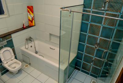 Serviced 4 Bed Apartment with En Suite at 2Nd Avenue - 4