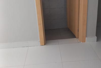 1 Bed Apartment with En Suite at Parklands - 4