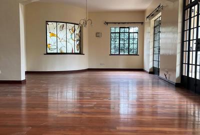 5 Bed Townhouse with En Suite in Lower Kabete