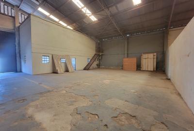 10,000 ft² Warehouse in Kitengela