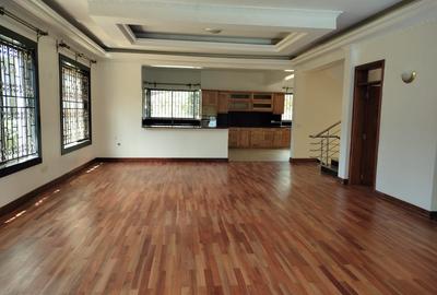 5 Bed Townhouse with En Suite at Off Peponi Road