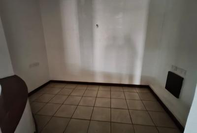 3 Bed Apartment with En Suite at 5Th Street - 4