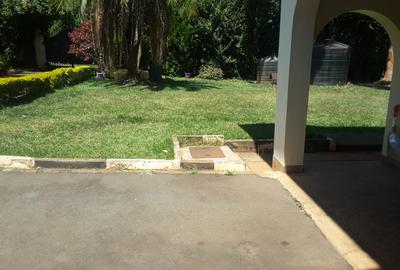 6 Bed House with En Suite in Karen - 4