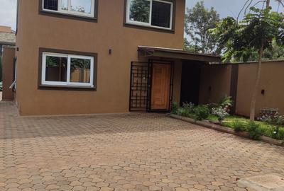 2 Bed House with En Suite in Karen