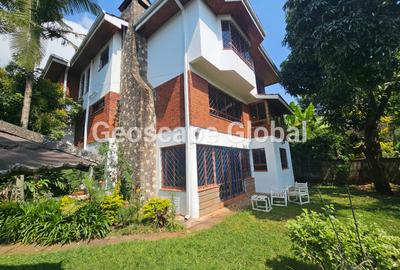5 Bed House with En Suite in Spring Valley