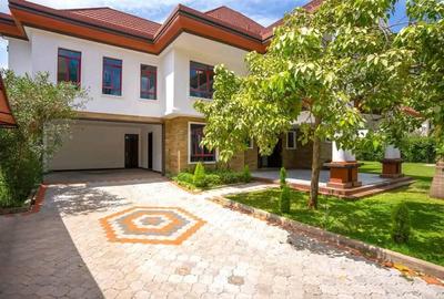 5 Bed Villa with En Suite at Karen