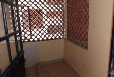 2 Bed Apartment with Lift in Highrise