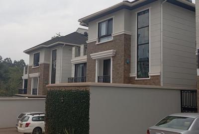 4 Bed Townhouse with En Suite at Peponi Road