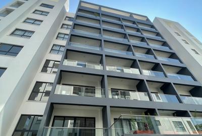 2 Bed Apartment with En Suite in Lavington - 2