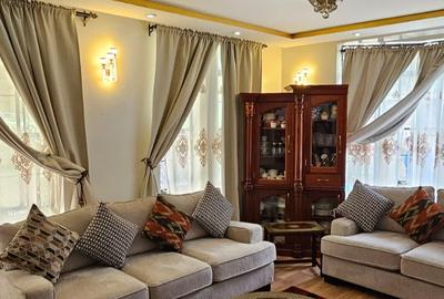 5 Bed Townhouse with En Suite in Lavington - 2