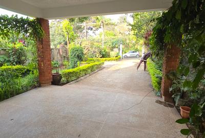 5 Bed Townhouse with En Suite at Brookside Drive