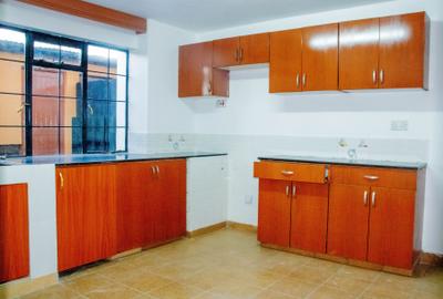 3 Bed Villa with En Suite in Syokimau