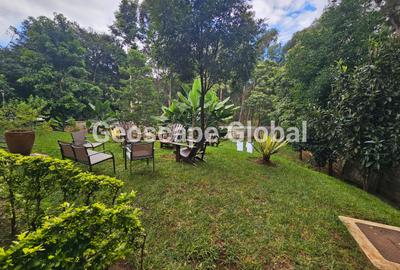 Furnished 2 Bed Apartment with En Suite in Spring Valley