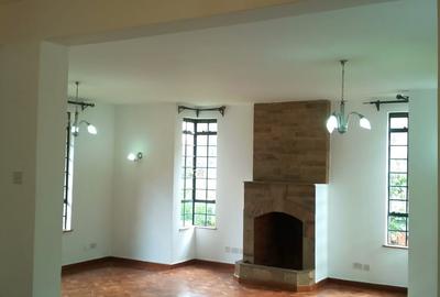 4 Bed Townhouse with En Suite in Lavington - 4