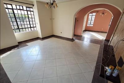 4 Bed House with En Suite at Namanga Road