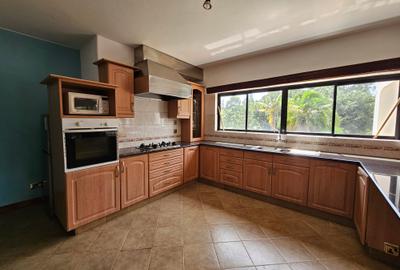 2 Bed House with En Suite in Nyari - 4