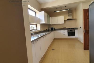3 Bed Apartment with En Suite at Lavington