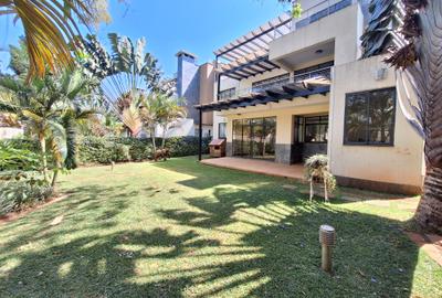 5 Bed Townhouse with En Suite at Lavington Green. - 3