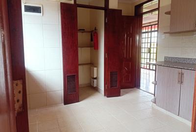 3 Bed House with En Suite at Fourways Junction Estate