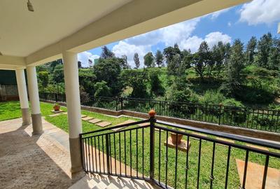 2 Bed Apartment with En Suite in Kitisuru