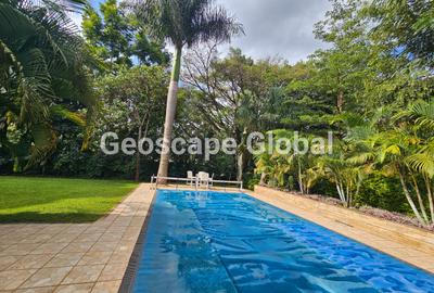 5 Bed House with En Suite in Rosslyn