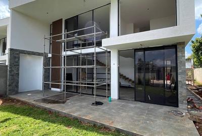 4 Bed Townhouse with En Suite in Runda - 3