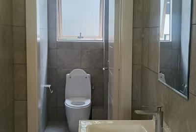 4 Bed Apartment with En Suite in Lavington