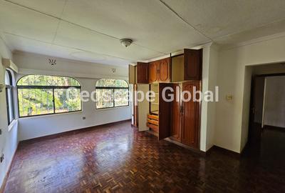 4 Bed House with En Suite in Kyuna - 3