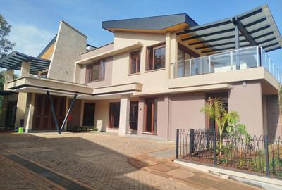5 Bed House with En Suite in Runda - 3