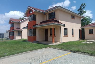 3 Bed House with En Suite at Acacia