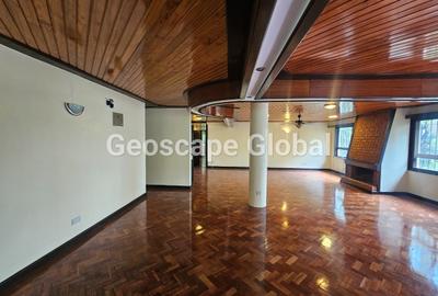 3 Bed Townhouse with En Suite in Spring Valley - 2