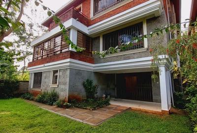5 Bed Townhouse with En Suite in Spring Valley