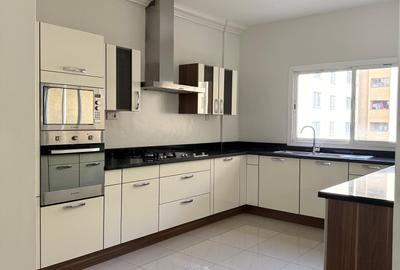 3 Bed Apartment with En Suite in Kileleshwa - 2