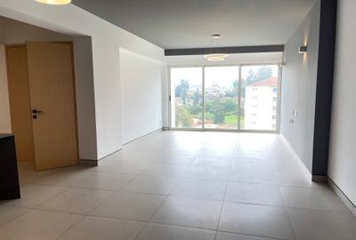 3 Bed Apartment with En Suite in Kilimani