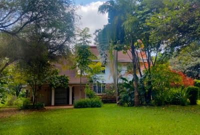 5 Bed House with En Suite in Kyuna