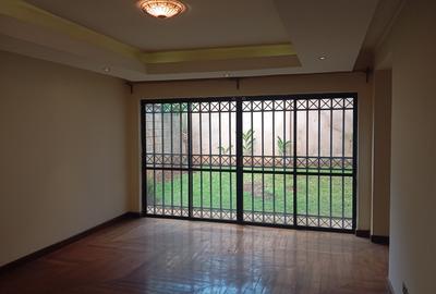 5 Bed Townhouse with En Suite at Lavington - 2