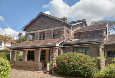 5 Bed Townhouse with En Suite in Karen