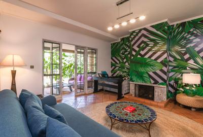 4 Bed House with En Suite in Windsor - 3