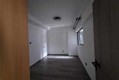 2 Bed Apartment with En Suite in Kilimani - 3